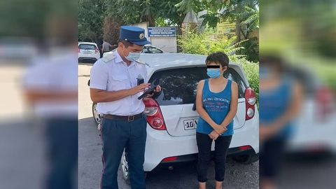 Chirchiqda harakatlanish vaqtida Spark’dan tanasini chiqargan qiz topildi va u jarimaga tortildi