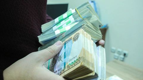 Qashqadaryolik fuqaro 3 nafar farzandi uchun 100 mln so‘m aliment pulini oldindan to‘lab berdi