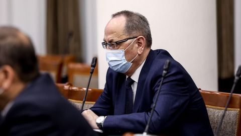 Нурмат Отабеков қайси вакцина билан эмланганини маълум қилди