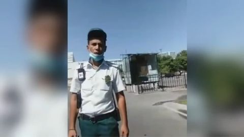 Тошкентда ҳайдовчини тегишли белги қўйилмаган йўлда қоида бузганликда айблаган ЙПХ ходимига хизмат текшируви тайинланди