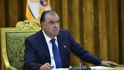 Эмомали Раҳмон тожик-афғон чегарасини мустаҳкамлаш учун армия резервидаги 20 минг нафар ҳарбий хизматчини сафарбар этди