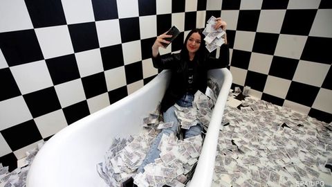 Facebook blogerlarning bonusi uchun 1 mlrd dollar ajratadi