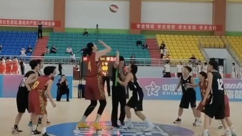 Xitoyda bo‘yi 2,26 metrga yetadigan 14 yoshli basketbolchi o‘z jamoasining finalda yutishiga yordam berdi