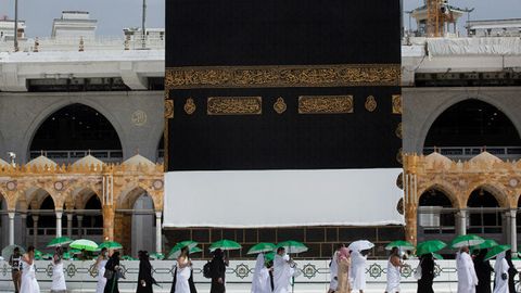 Саудия Арабистони чет элликларга Умра зиёратини амалга оширишга рухсат берди