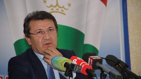 Tojikiston prezidentining jiyanlari onasining vafotidan keyin sog‘liqni saqlash vazirini do‘pposladi