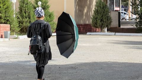 Hafta oxirida O‘zbekistonning ayrim hududlarida havo harorati 44 darajagacha isishi kutilmoqda