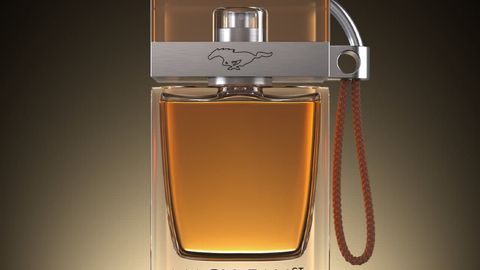 Ford компанияси Mustang Mach-E электромобили эгалари учун бензин ҳидли атирни яратди