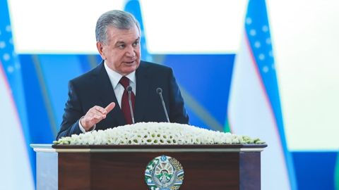 Shavkat Mirziyoyev ayrim tiktokerlarning xatti-harakatlarini tanqid qildi