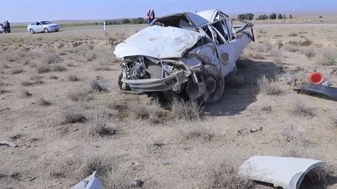 Navoiyda boshqaruvni yo‘qotgan Nexia ag‘darilib ketdi. YTH oqibatida ikki kishi voqea joyida vafot etgan