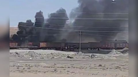 Қорақалпоғистонда станцияда турган вагон ёниб кетди