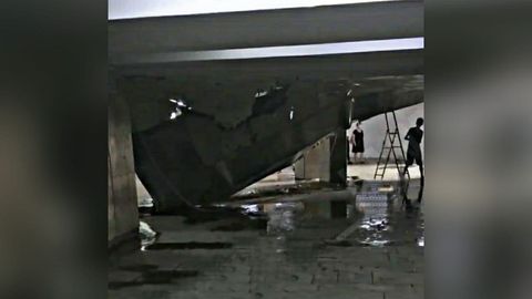 “Buyuk ipak yo‘li” metro bekati yaqinidagi yerosti yo‘lagi shiftining bir qismi qulab tushdi