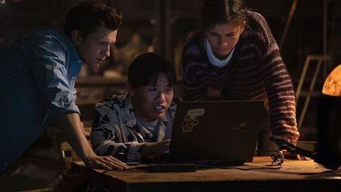 Питер Паркернинг ҳаёти остин-устун бўлиб кетади. «Ўргимчак одам: уйга йўл йўқ» фильмининг трейлери эълон қилинди