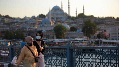 Turkiyada COVID-19 tufayli yangi cheklovlar kiritiladi