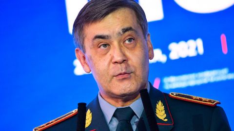Qozog‘iston mudofaa vaziri harbiy omborlardagi portlashdan keyin iste’foga chiqishga qaror qildi