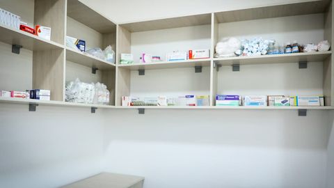 Samarqanddagi tibbiyot muassasalari arzonroq takliflar bo‘lganiga qaramay, dori vositalarini 5,6 mlrd so‘m qimmatroqqa sotib olgani aniqlandi