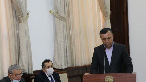 Ходимини «мол», «эшак» дея ҳақоратлаган қашқадарёлик мансабдор огоҳлантириш олди