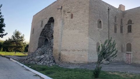 Бухоро прокуратураси деворининг бир қисми ўпирилиб тушган «Абдуллахон» мадрасаси бўйича жиноят иши қўзғатди