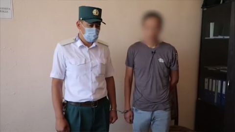 Toshkent viloyatida “Jiguli” haydovchisi 2-sinf o‘quvchisini urib yuborib, voqea joyidan ketib qoldi. Jabrlanuvchi hodisa joyida vafot etdi