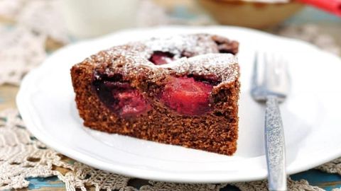 Olxo‘ri va shokoladli pirog retsepti