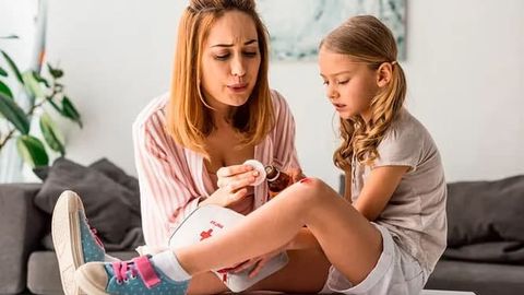 Биринчи ёрдам: нима учун куйган жойга муз қўйиш мумкин эмас?