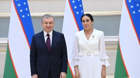 “Noyob ovozga egaligining o‘zi qahramonlik” – Shavkat Mirziyoyev O‘zbekiston Qahramoni Munojot Yo‘lchiyeva haqida