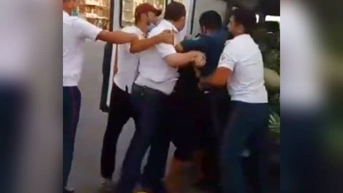 Toshkentda qovun-tarvuz sotuvchisi va IIB xodimlari o‘rtasida janjal aks etgan video yuzasidan izoh berildi