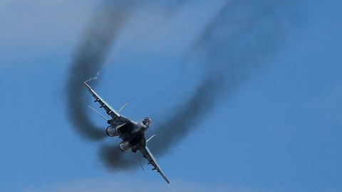 Сурхондарёда уриб туширилган афғон самолётининг икки учувчиси жонлантириш бўлимидан чиқарилди