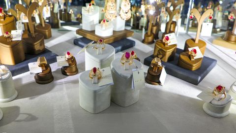 O‘zbekistonda qimmatbaho metallar va toshlar to‘g‘risidagi qonun imzolandi