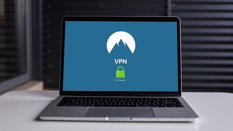 ОАВ: Туркманистонда уйига интернет улатиш учун фуқаролардан VPN’дан фойдаланмаслик ҳақида қасам ичиш талаб қилинмоқда