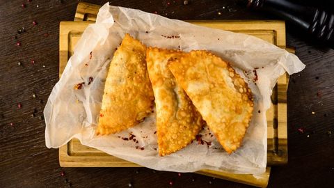 Mazali cheburek pishirib ko‘ring