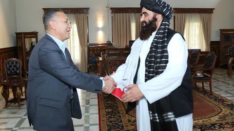 Qirg‘iziston “Tolibon” bilan aloqalarni yo‘lga qo‘ymoqda. Xavfsizlik kengashi raisi o‘rinbosari Afg‘oniston hukumati vakillari bilan uchrashdi