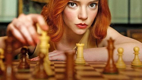 «Қироличанинг юриши» сериали ижодкорлари иккинчи мавсумни суратга олмаслигини маълум қилди