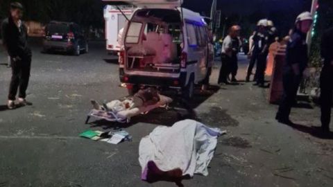 Andijonda Tracker beton to‘siqqa borib urilishi oqibatida unda bo‘lgan 3 nafar talaba yigit vafot etdi