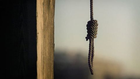 Самарқандда кетма-кет қиз кўргани сабаб таҳқирланиб келган аёл ва унинг 16 ёшли қизи ўз жонига қасд қилди