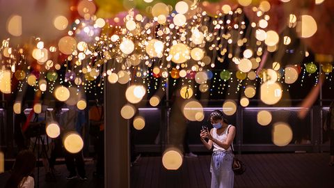 Байден учинчи дозани олди, Туркманистонга фақат эмланганлар киритилади, Россия янги вакцинасини синашни бошлади. Коронахабарлар