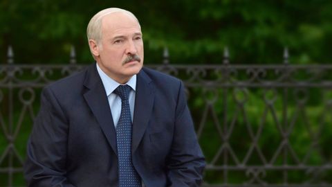 Fransiya Lukashenkoning qarindoshlarini odam savdosi bilan shug‘ullanishda aybladi