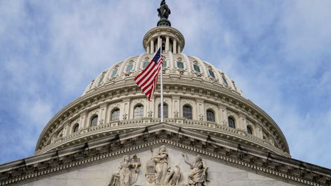 AQSh Senati defoltga yo‘l qo‘ymaslik uchun davlat qarzi limitini oshirishga rozi bo‘ldi