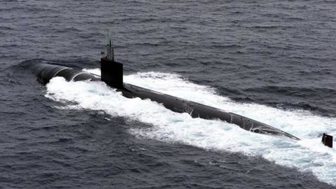 АҚШ сувости кемаси номаълум объект билан тўқнашиши оқибатида бир нечта денгизчи жароҳат олди