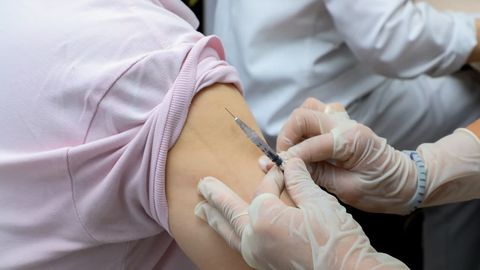 Ўзбекистонда коронавирусга қарши тўлиқ эмланганлар сони 5 млн кишидан ошди