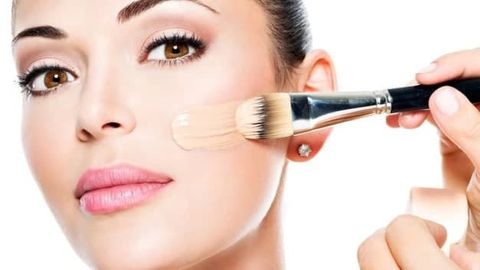 Tonal kremdan qanday foydalanish kerak? Turli xil yuz terisi uchun 5 tavsiya