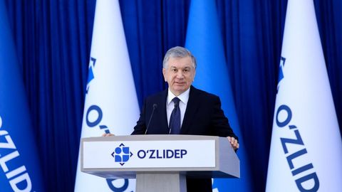 Фарзандини хусусий боғча ва мактабларга берганларга солиқ имтиёзи берилади — Шавкат Мирзиёев