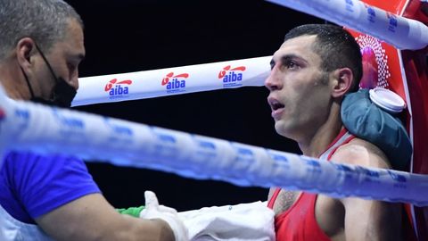 JCh—2021. Shahobiddin Zoirov yaponiyalik bokschiga yutqazib qo‘ydi va musobaqani tark etdi