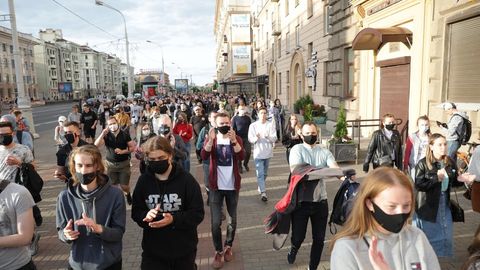 Беларусда ниқоб тақиш талаби бекор қилинди. Уни икки кун олдин Лукашенко танқид қилганди
