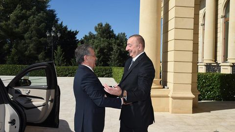 Shavkat Mirziyoyev Ozarbayjon prezidenti va xalqini G‘alaba kuni bilan tabrikladi