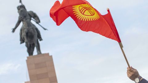 Qirg‘iziston Xavfsizlik kengashi davlat to‘ntarishiga urinish tashkilotchilari jazolanishini bildirdi