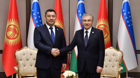 Shavkat Mirziyoyev Istanbulda Sadir Japarov bilan har ikki davlat o‘rtasidagi kelishuvlarni amalga oshirish masalalarini muhokama qildi