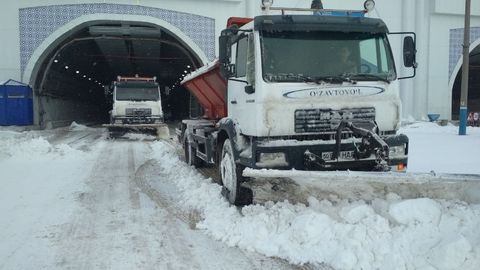 “O‘zgidromet” 17-noyabr kuni Qamchiq dovoni yo‘lida yaxvonlik va qor uyumlari yuzaga kelishidan ogohlantirdi