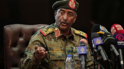 Sudan harbiy yetakchisi qo‘lga olingan to‘rt vazirni ozod etish bo‘yicha topshiriq berdi