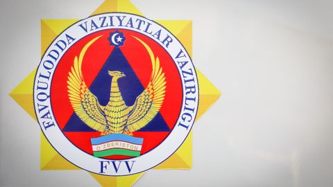 Zarafshonda oltin qazish niyatida bo‘lgan qariyb 50 kishini qum bosib qolgani aytilmoqda. FVV holatga munosabat bildirdi