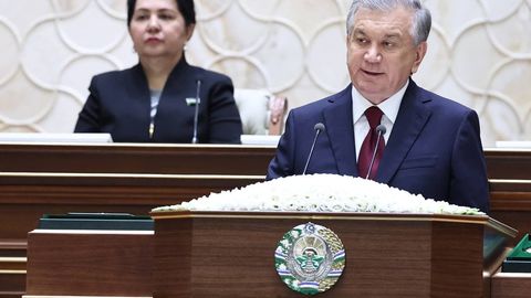 Konstitutsiyamizni takomillashtirish masalasini ham ko‘rib chiqishimiz kerak — Shavkat Mirziyoyev